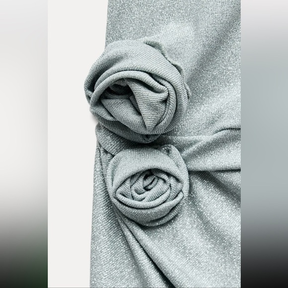 New ZARA Metallic Thread Dress With Raised Flowers - Picture 3 of 3